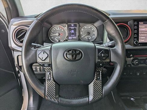 Used 2020 Toyota Tacoma TRD Off-Road image 17