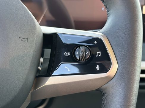 New 2026 BMW iX xDrive45 w/ Premium Package image 31
