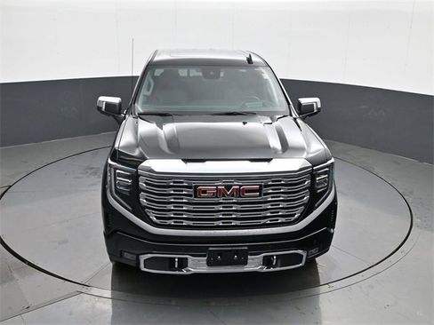 Used 2025 GMC Sierra 1500 Denali w/ Denali Reserve Package image 14
