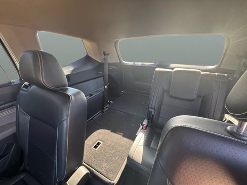 Used 2021 Volkswagen Atlas SE w/ Panoramic Sunroof Package FWD image 19