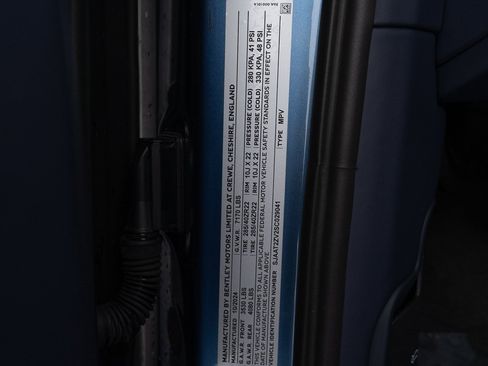 Certified 2025 Bentley Bentayga image 51