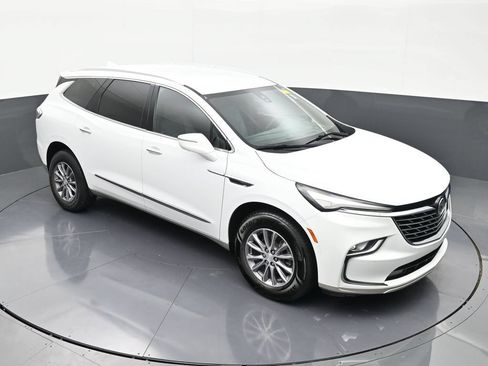 Used 2022 Buick Enclave Premium FWD image 18