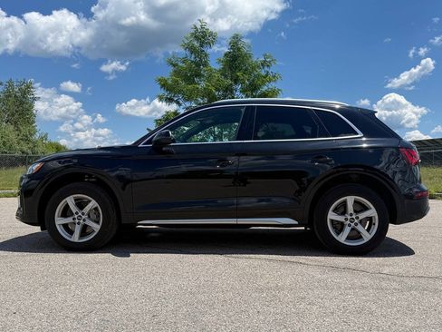Used 2023 Audi Q5 2.0T Premium w/ Convenience Package AWD/4WD image 2