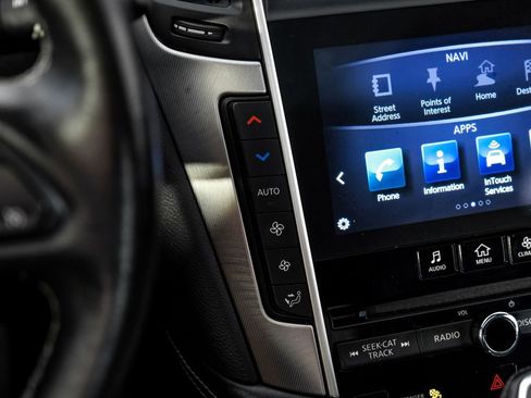 Used 2019 INFINITI Q60 3.0t Luxe w/ Essential Package image 25