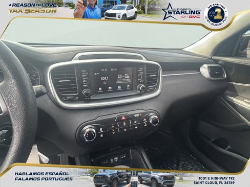 Used 2019 Kia Sorento L image 17