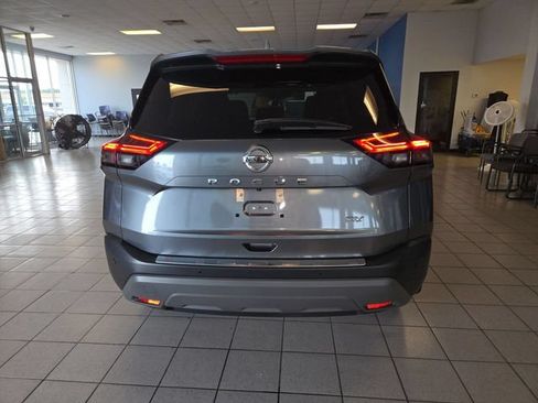Used 2021 Nissan Rogue SV FWD image 7