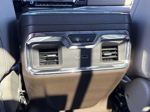 Used 2024 GMC Sierra 1500 SLT w/ SLT Premium Plus Package image 26