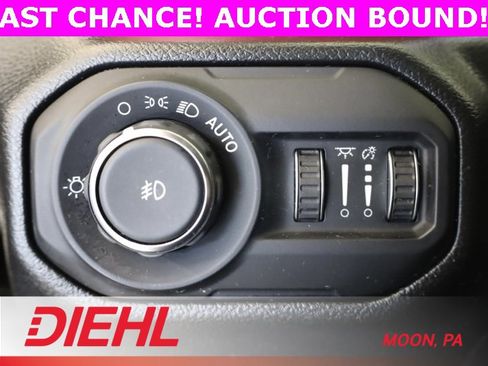 Used 2022 Jeep Wrangler Unlimited Rubicon w/ LED Lighting Group image 31