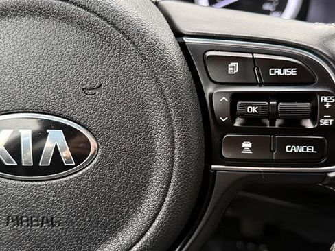 Used 2019 Kia Niro EX image 25