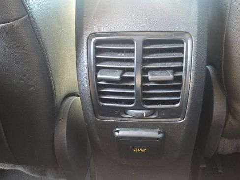 Used 2016 Ford Escape Titanium w/ Equipment Group 301A FWD image 19