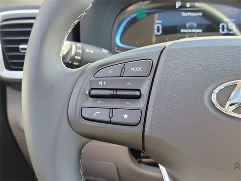 New 2026 Hyundai Venue SEL image 5
