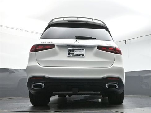 New 2025 Mercedes-Benz GLS 450 4MATIC image 38