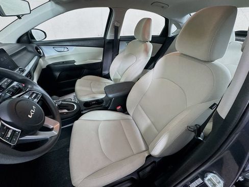 Certified 2023 Kia Forte LXS FWD image 19