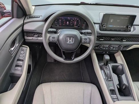 Used 2025 Honda Accord SE image 16