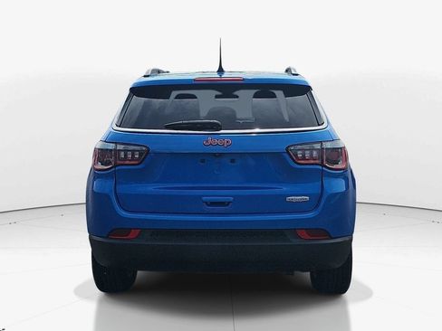Used 2019 Jeep Compass Latitude w/ Popular Equipment Group FWD image 7