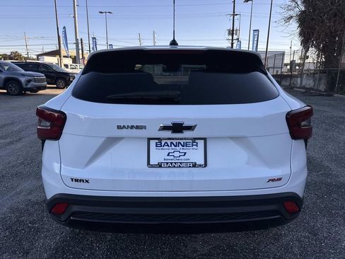 New 2026 Chevrolet Trax RS w/ Driver Confidence Package image 6