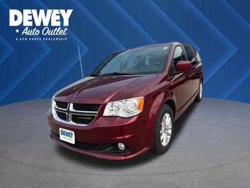 Used 2018 Dodge Grand Caravan SXT FWD image 1