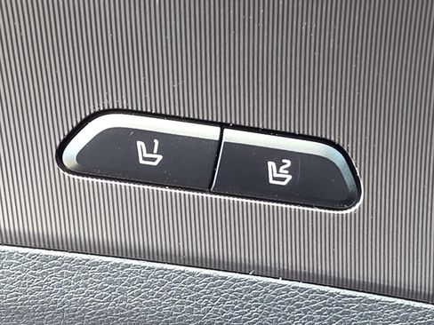 New 2026 Kia Sportage SX FWD image 11