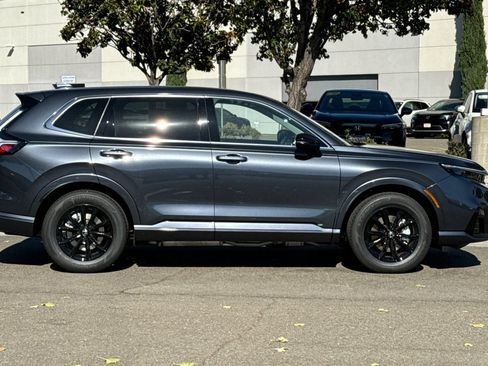 New 2025 Honda CR-V FWD e:FCEV image 3