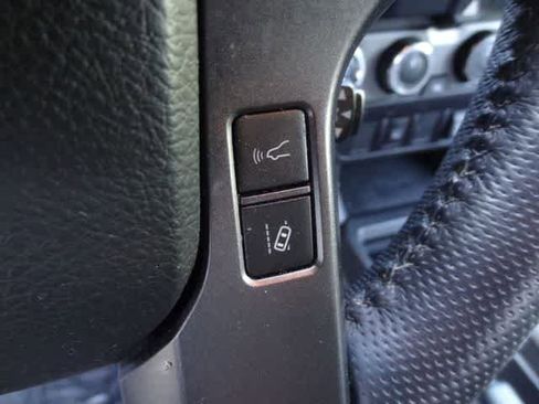 Used 2023 Toyota Tacoma TRD Off-Road AWD/4WD image 20