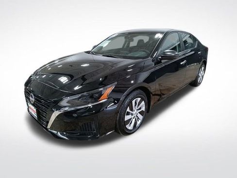 Certified 2025 Nissan Altima 2.5 S image 38