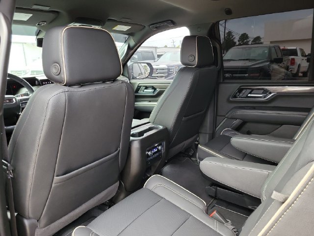 Used 2026 GMC Yukon Elevation RWD image 12