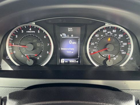 Used 2015 Toyota Camry SE image 14