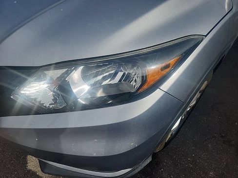 Used 2017 Honda HR-V EX image 6