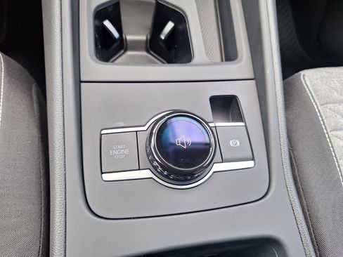 New 2026 Volkswagen Tiguan S FWD image 17