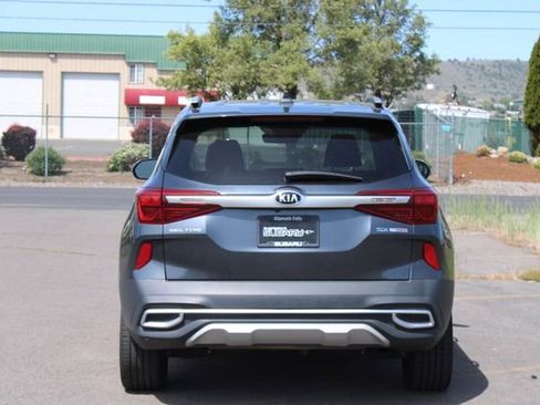 Used 2021 Kia Seltos SX w/ SX Sunroof Package AWD/4WD image 5