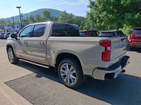 New 2026 Chevrolet Silverado 1500 High Country AWD/4WD image 4
