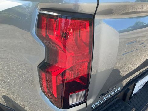 Used 2023 Chevrolet Colorado W/T image 24