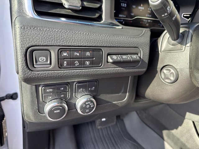 Used 2024 GMC Yukon Denali w/ LPO, Floor Liner Package AWD/4WD image 24