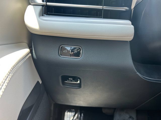 New 2026 Lincoln Navigator Reserve AWD/4WD image 34