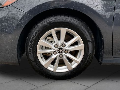 Used 2025 Toyota Camry LE FWD image 11