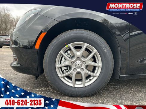 New 2026 Chrysler Voyager LX image 31