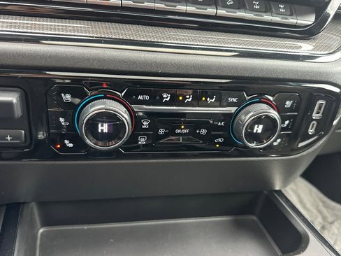 Certified 2023 Chevrolet Silverado 1500 ZR2 w/ Technology Package image 28