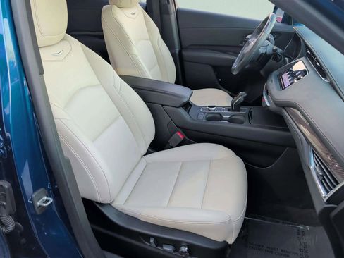 Used 2019 Cadillac XT4 Sport image 18