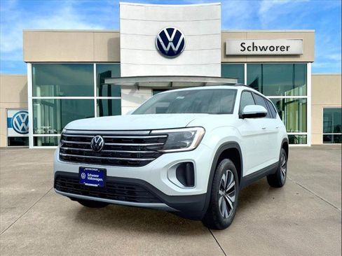 New 2026 Volkswagen Atlas SE image 7