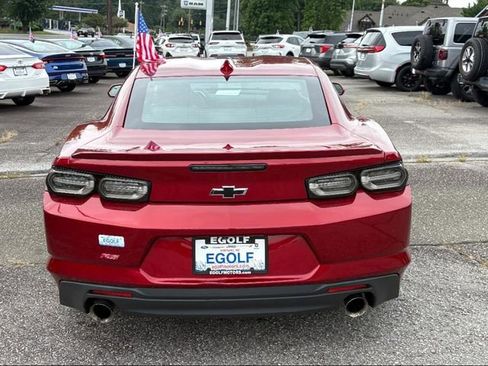 Used 2022 Chevrolet Camaro LT w/ Design Package 1 image 4
