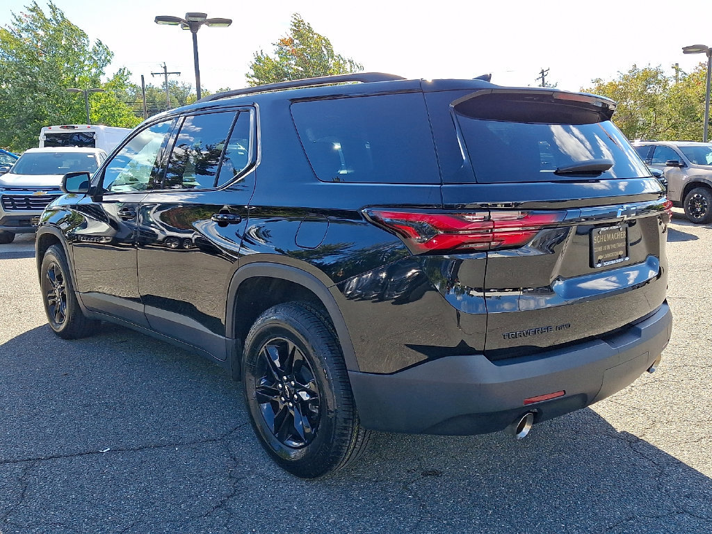Certified 2023 Chevrolet Traverse LT w/ Midnight/Sport Edition AWD/4WD image 4