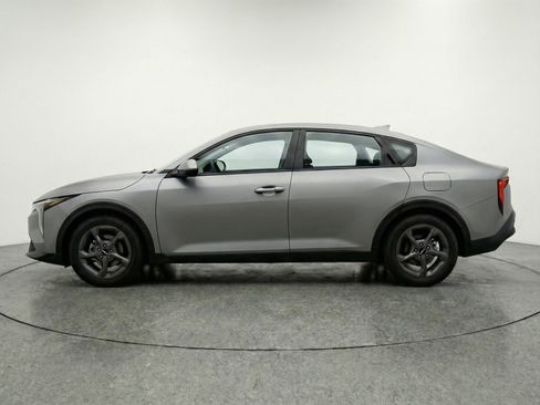 Used 2025 Kia K4 FWD image 5