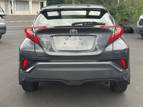 Used 2020 Toyota C-HR XLE image 9