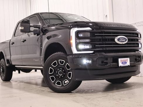 Certified 2025 Ford F350 Platinum AWD/4WD image 45