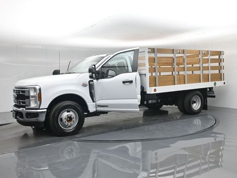 New 2026 Ford F350 XL w/ XL Chrome Package RWD image 5