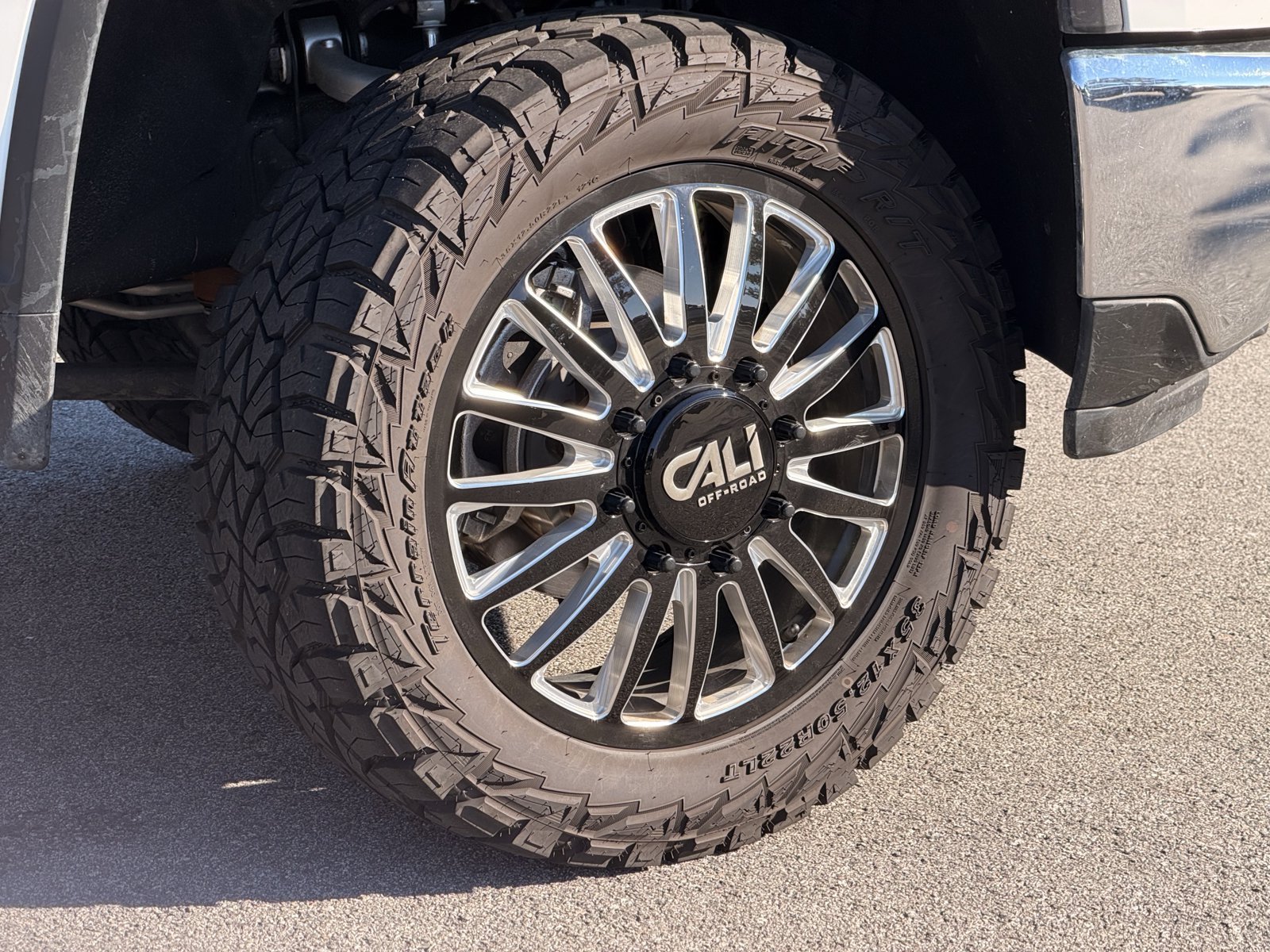 Used 2026 Chevrolet Silverado 3500 LT w/ All Star Edition AWD/4WD image 5