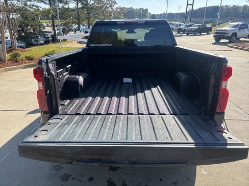 Certified 2023 Chevrolet Silverado 1500 W/T w/ Z71 Off-Road Package image 14