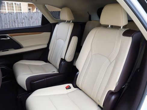 Used 2019 Lexus RX 450hL Luxury image 23