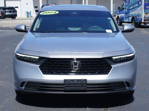 Used 2024 Honda Accord EX image 24