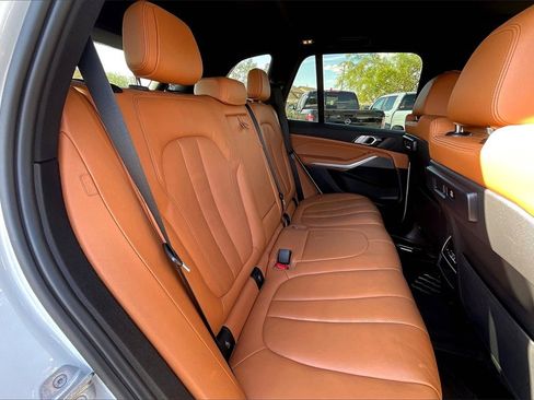 Used 2022 BMW X5 xDrive40i w/ Premium Package image 27